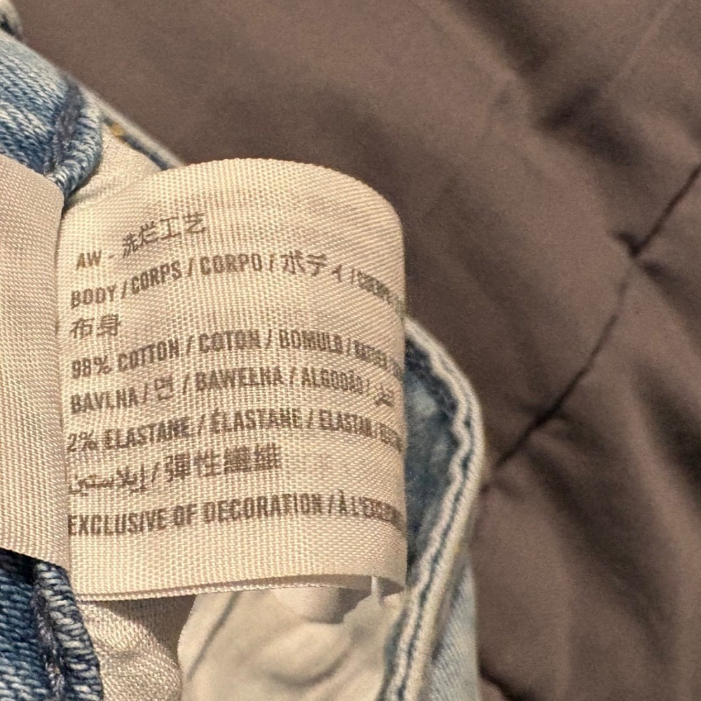 Hollister Ultra High-Rise Dad Jeans Light Wash Split Hem 7S W28 L29 Stretch - Picture 5 of 5